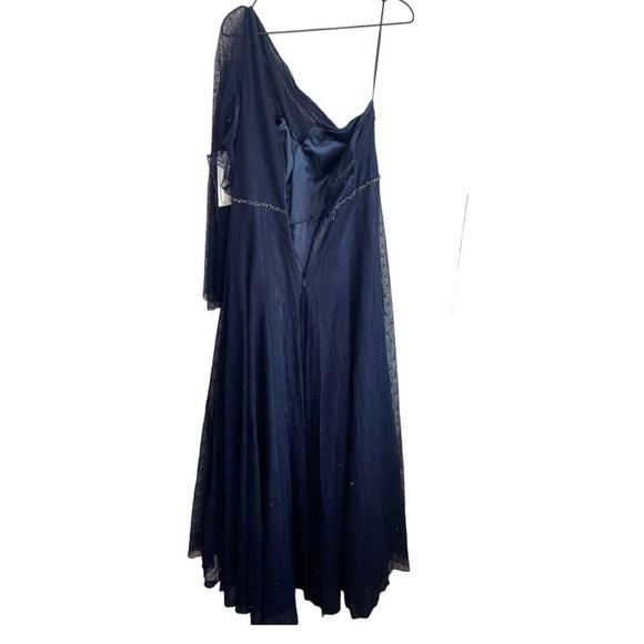 New! Mac Duggal - 11244 Lace Asymmetric A-Line Gown - Picture 11 of 11